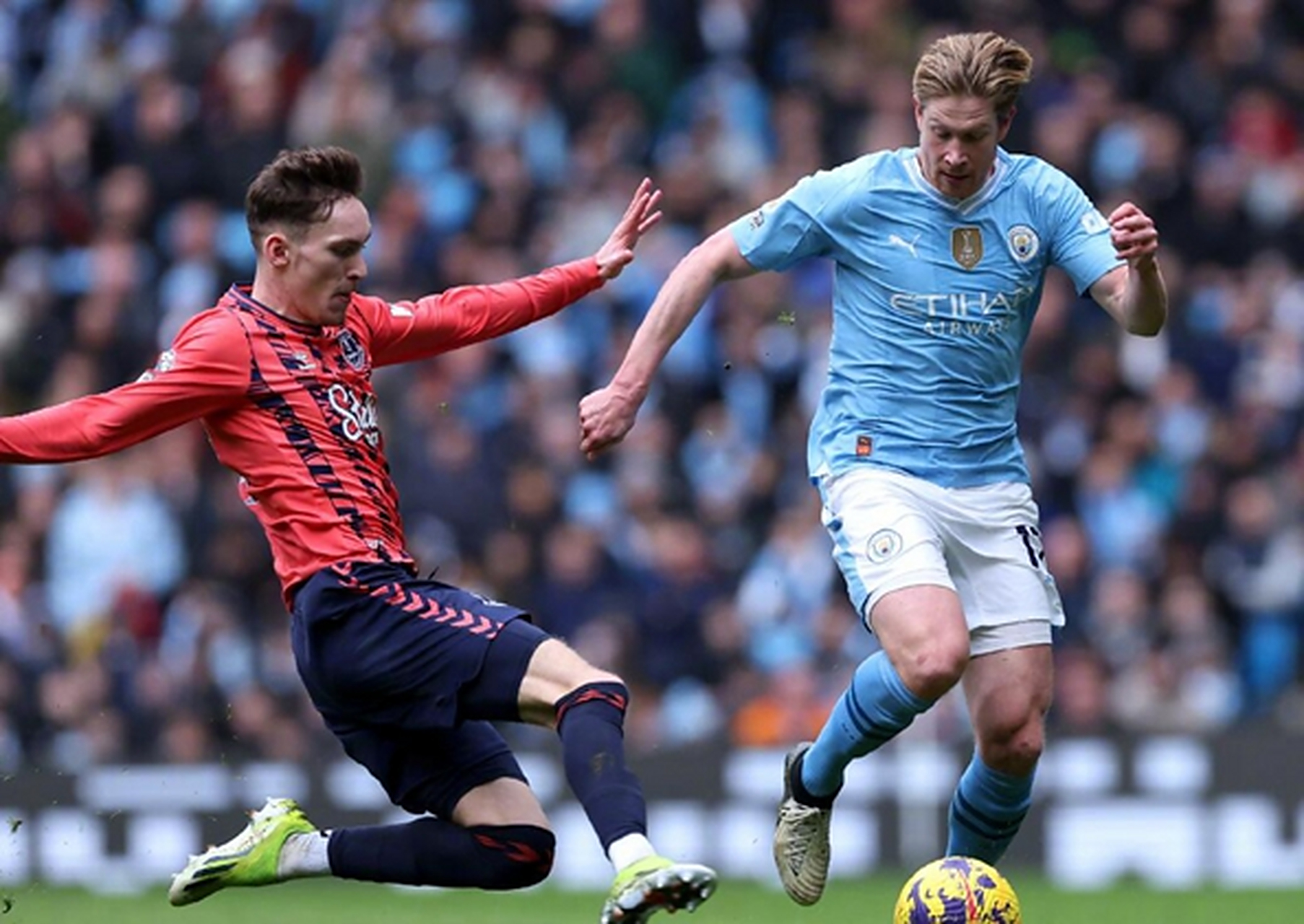 九游体育APP下载-曼城主场击败莱比锡，斯特林梅开二度