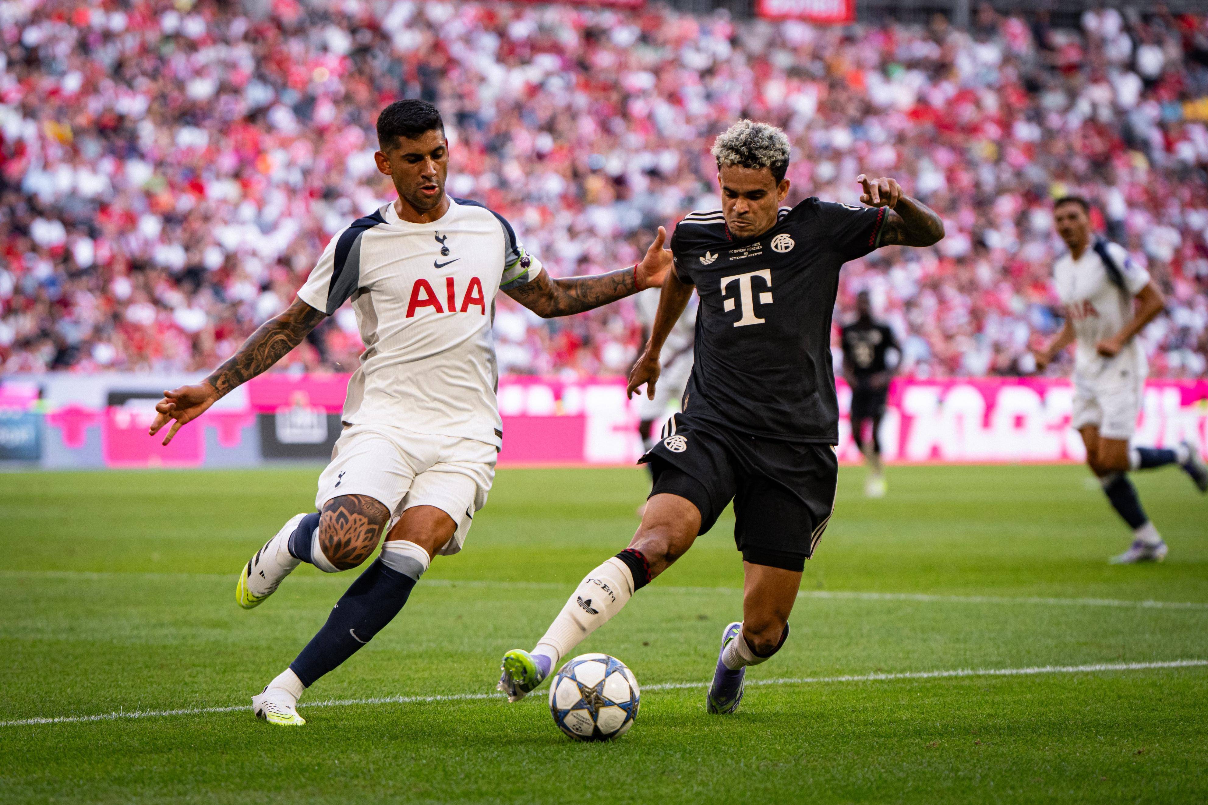 里昂主场横扫拜仁,并肩晋级!的简单介绍 里昂主场横扫拜仁,并肩晋级!的简单介绍