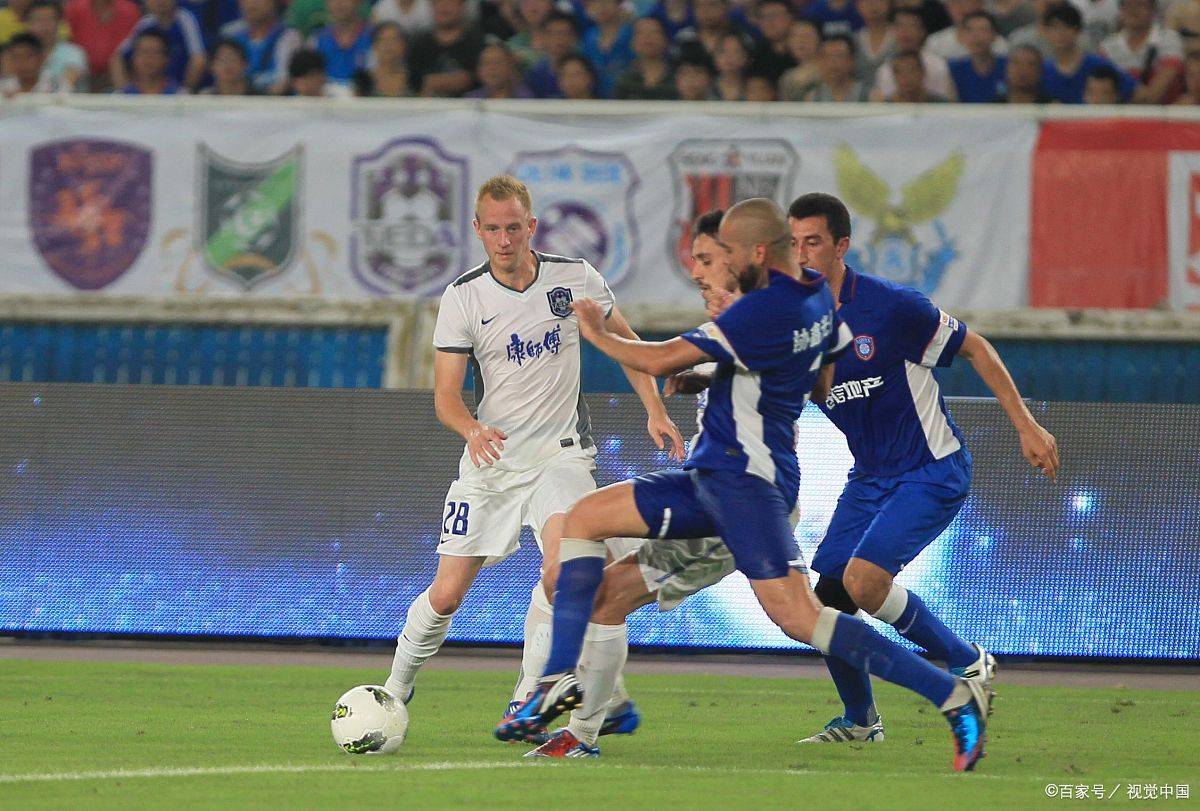 柏林赫塔主场告捷，卫冕冠军难以对抗