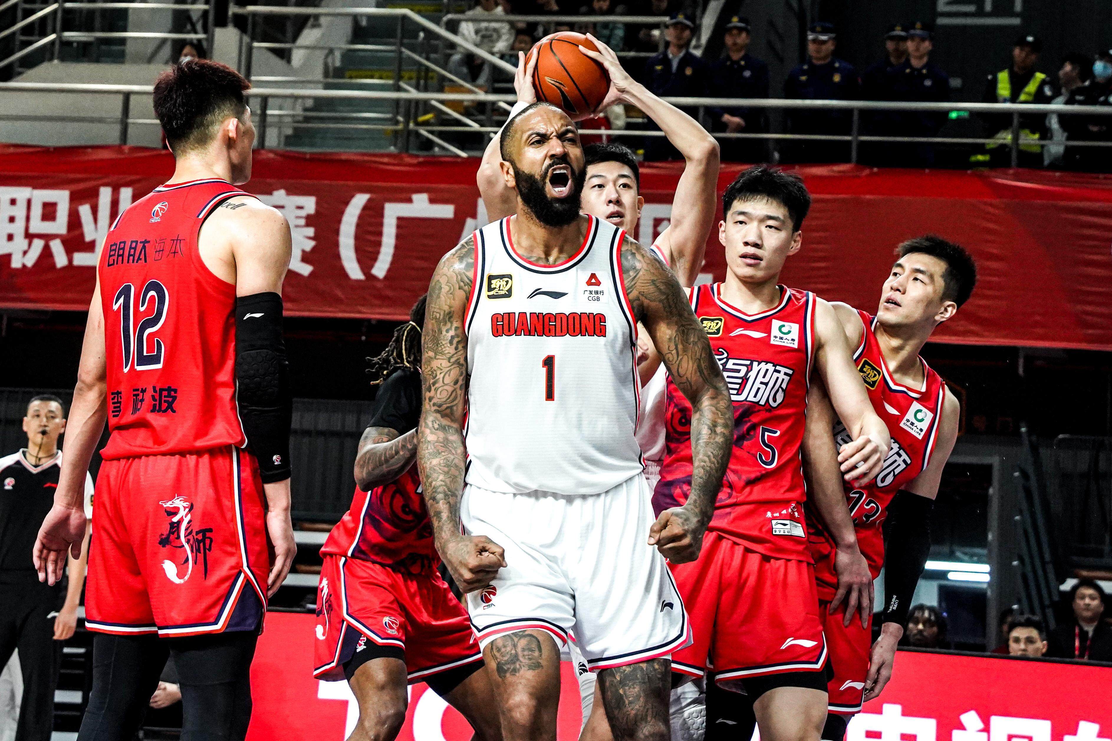 广东男篮客场失利,深圳队战胜对手 广东男篮客场失利,深圳队战胜对手