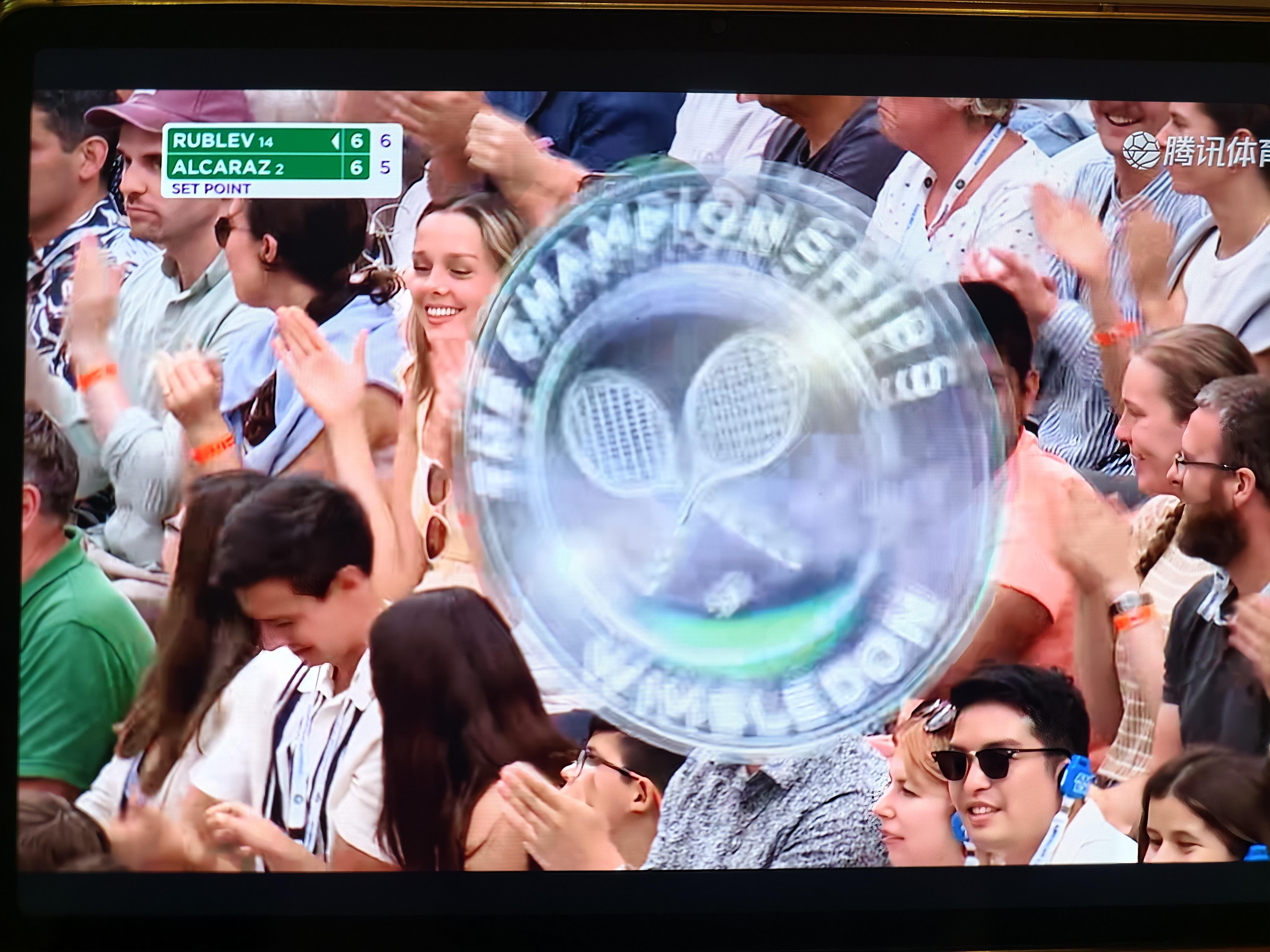 九游体育-包含拉沃尔杯翻盘温网，兹维列夫带队取胜的词条