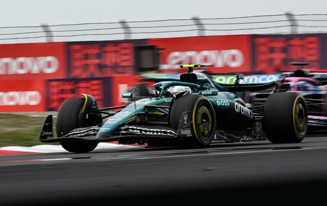 九游游戏-阿斯顿马丁绝杀雷诺车队，皮亚斯特里统治全场的简单介绍