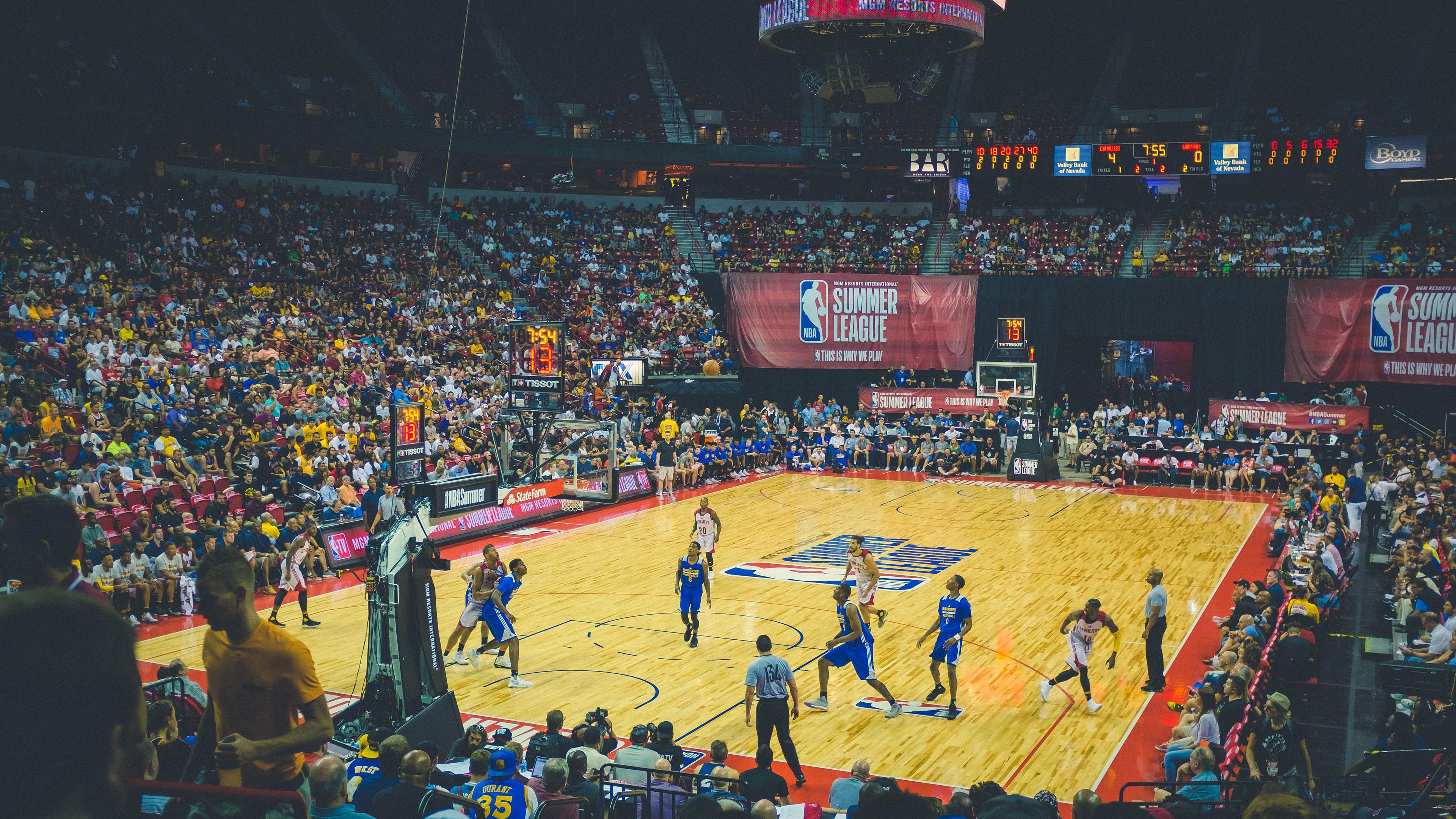 巴斯托尼的救赎，当哥伦比亚的雨遇见摩洛哥的沙