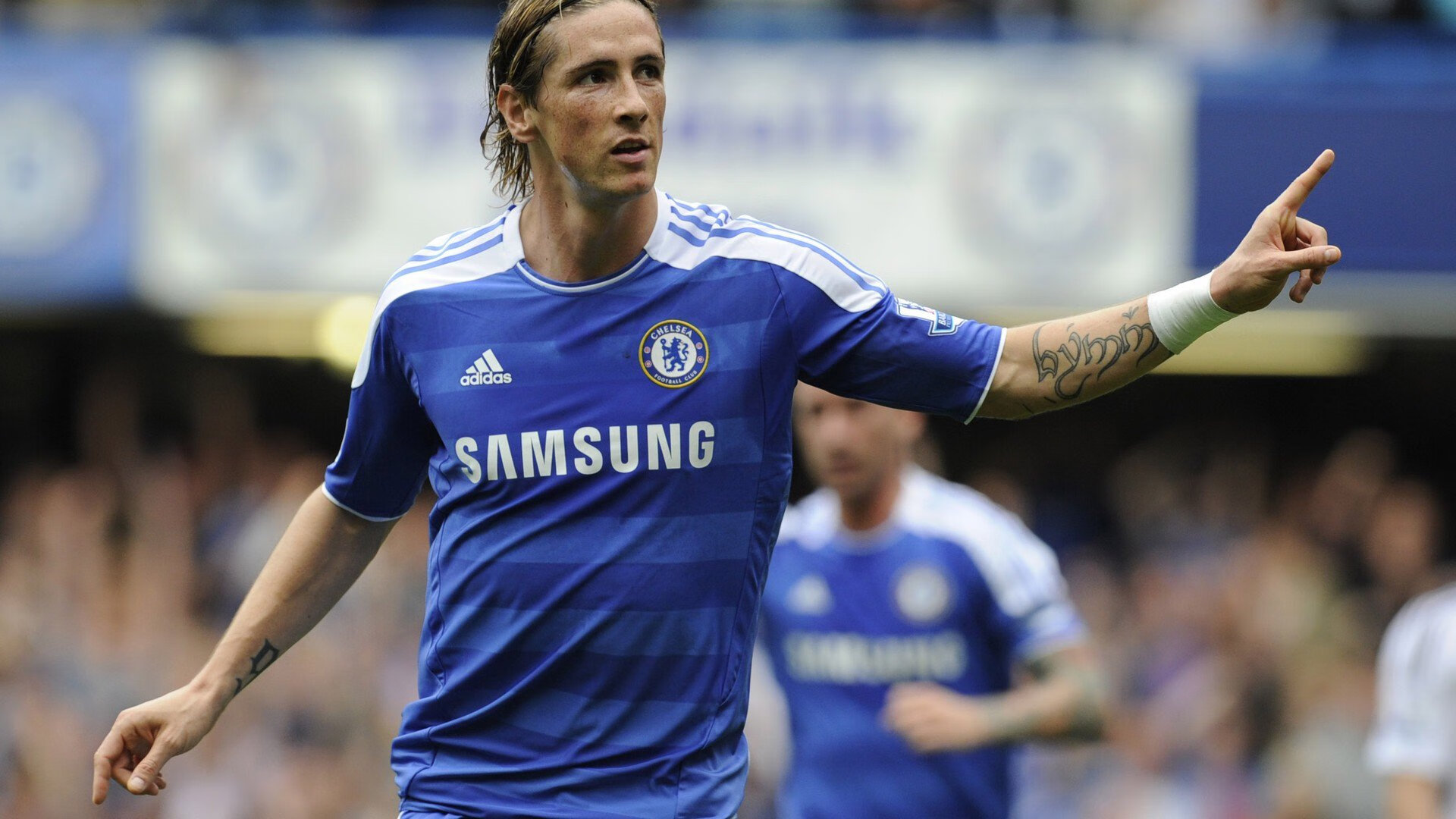 喀麦隆末节带走威尔士，卡塞米罗连续得分拉开差距