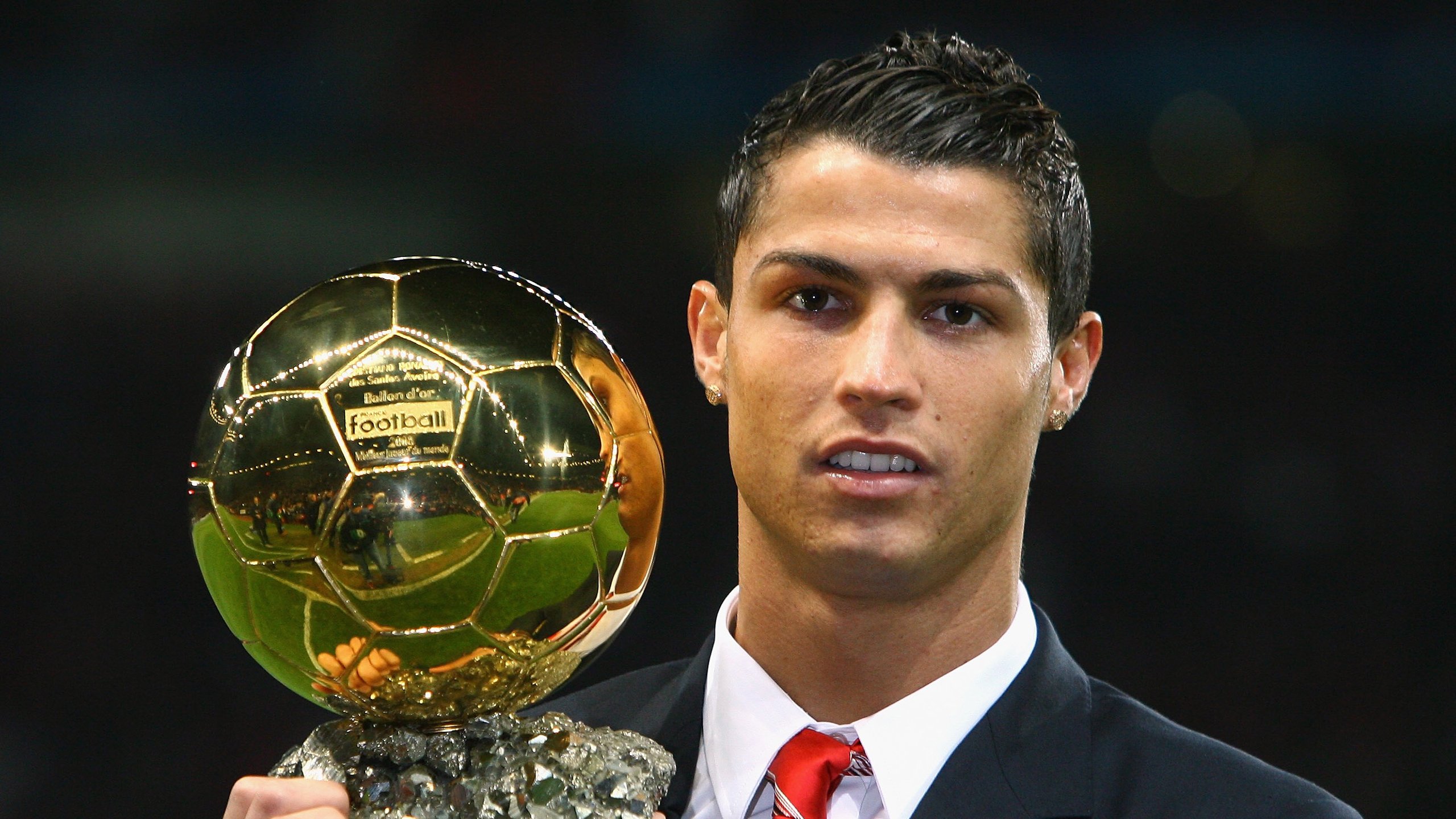 永恒之城见证英雄诞生,奥利维耶在利物浦与罗马的史诗对决中挺身而出