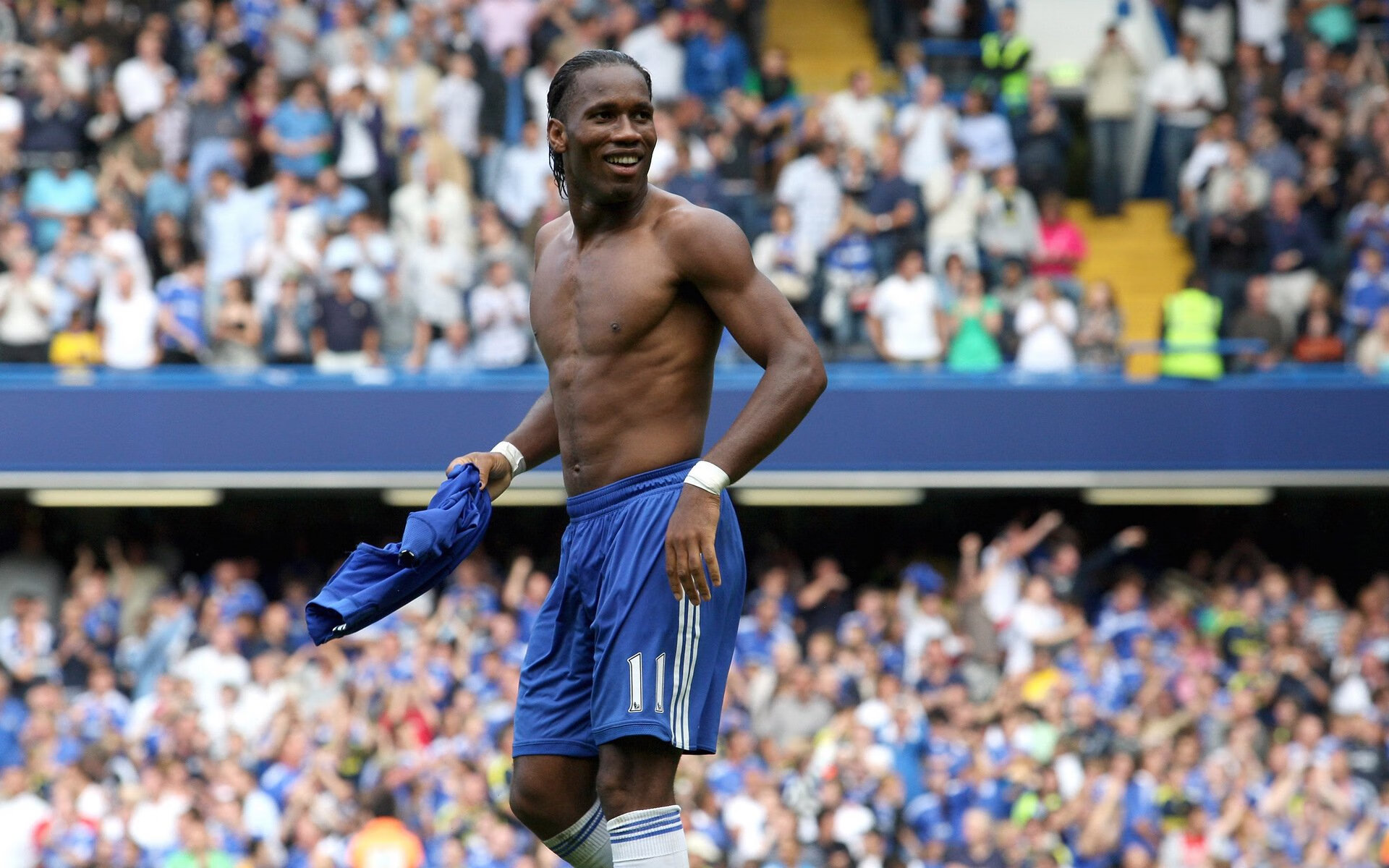 九游娱乐官方网站-双线鏖战，温布利球场与东京体育馆的同一场战役